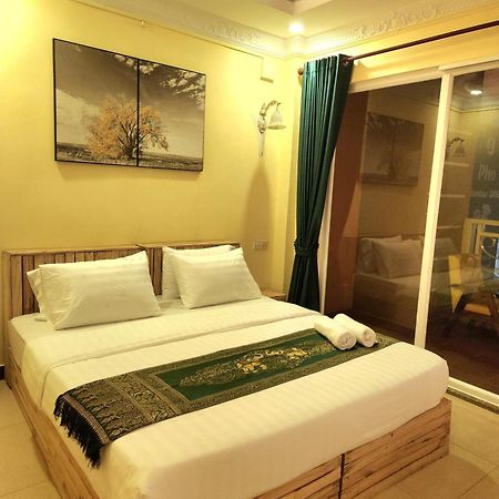 Soma Hotel Phnom Penh Exterior photo